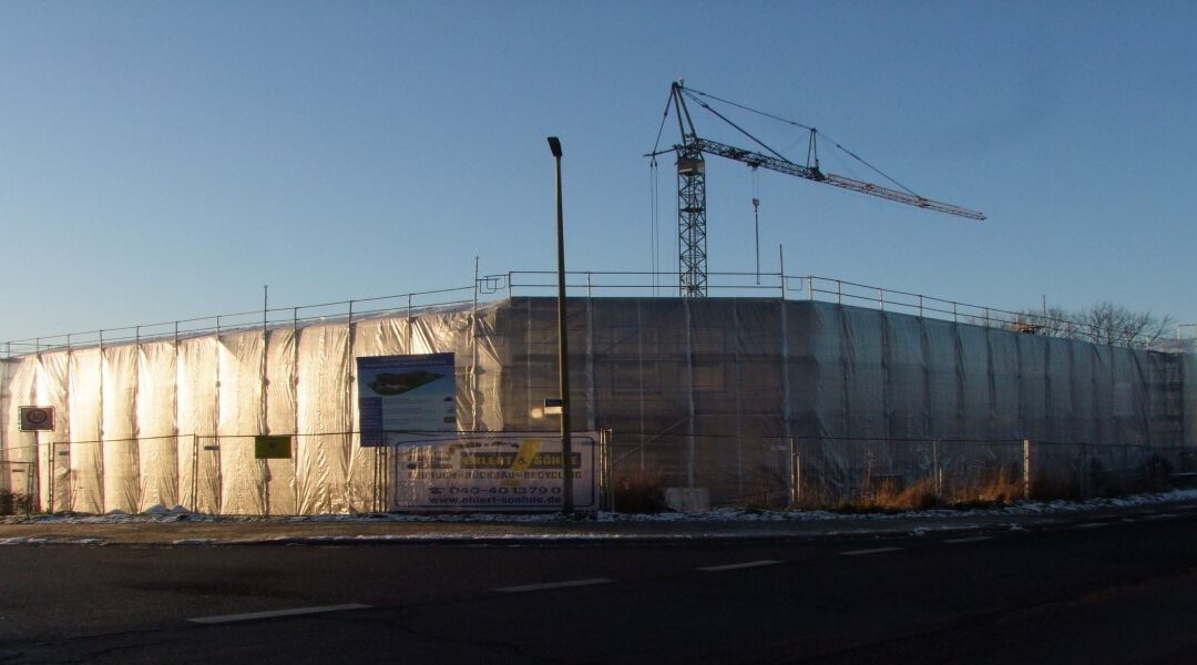 Verhüllungs-Projekt in Schleswig, jedoch nicht vom Team „Christo“!